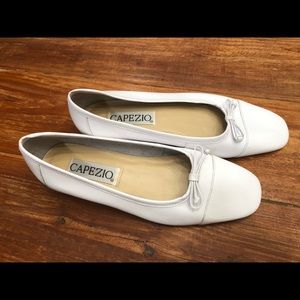 7.5 white Leather slip ons, flats, by Capezio!